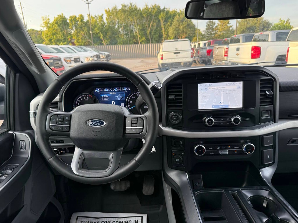 Ford F-150 Vehicle Full-screen Gallery Image 21