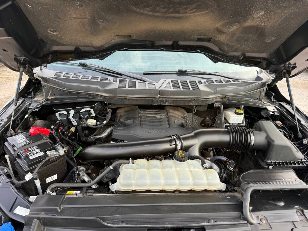 Ford F-150 Vehicle Full-screen Gallery Image 33