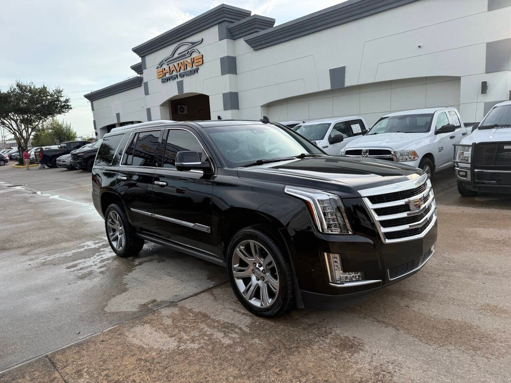 Cadillac Escalade Vehicle Full-screen Gallery Image 02