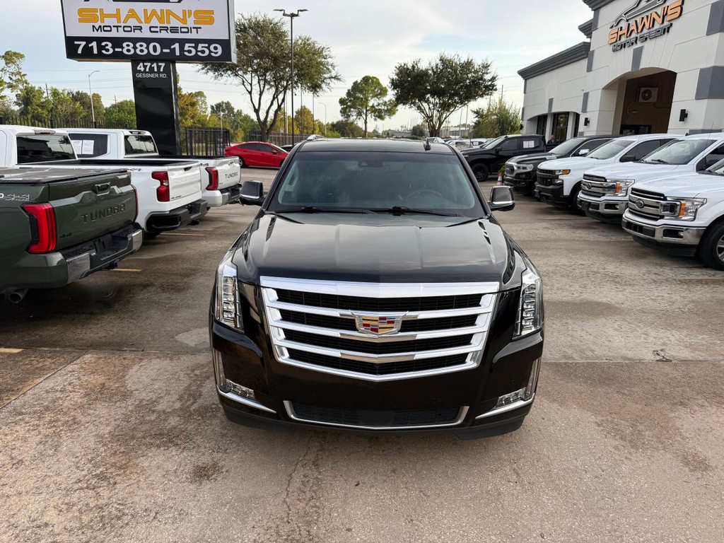 Cadillac Escalade Vehicle Full-screen Gallery Image 44