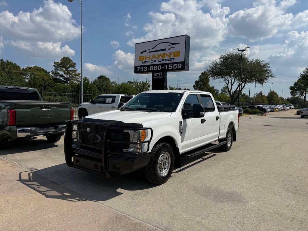 Ford Super Duty F-250 SRW Vehicle Full-screen Gallery Image 41