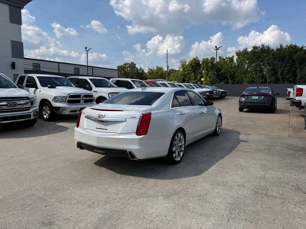 Cadillac CTS Sedan Vehicle Full-screen Gallery Image 05