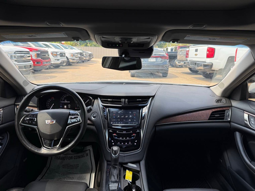 Cadillac CTS Sedan Vehicle Full-screen Gallery Image 17