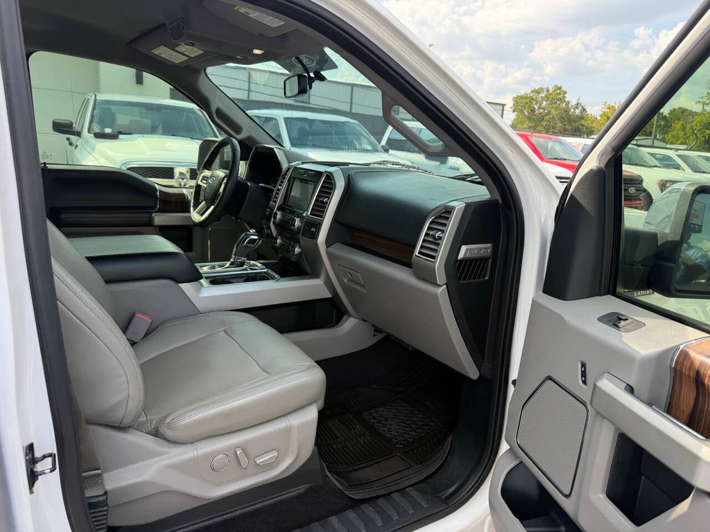 Ford F-150 Vehicle Full-screen Gallery Image 10