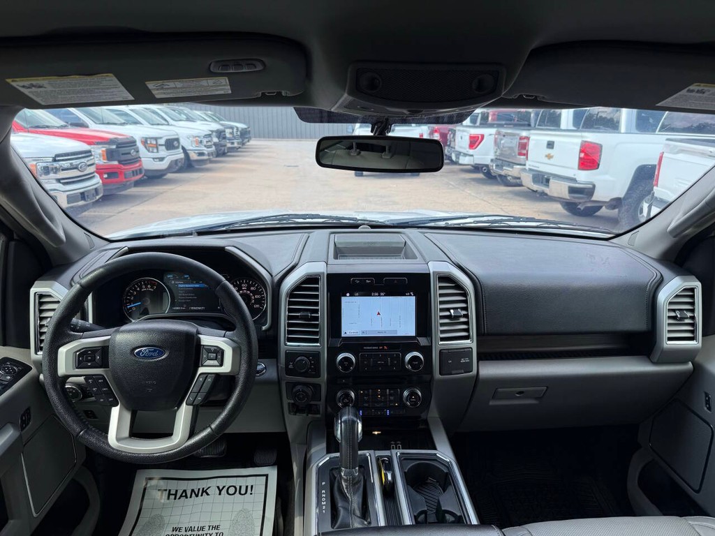Ford F-150 Vehicle Full-screen Gallery Image 17