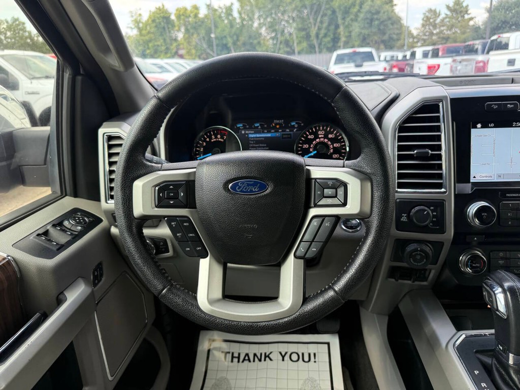 Ford F-150 Vehicle Full-screen Gallery Image 22
