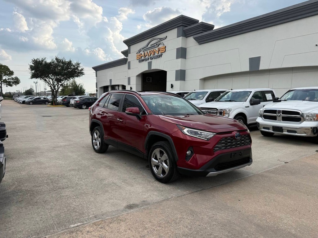 Toyota RAV4 Hybrid Vehicle Full-screen Gallery Image 43