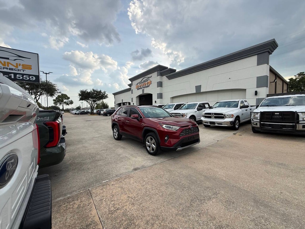 Toyota RAV4 Hybrid Vehicle Full-screen Gallery Image 45