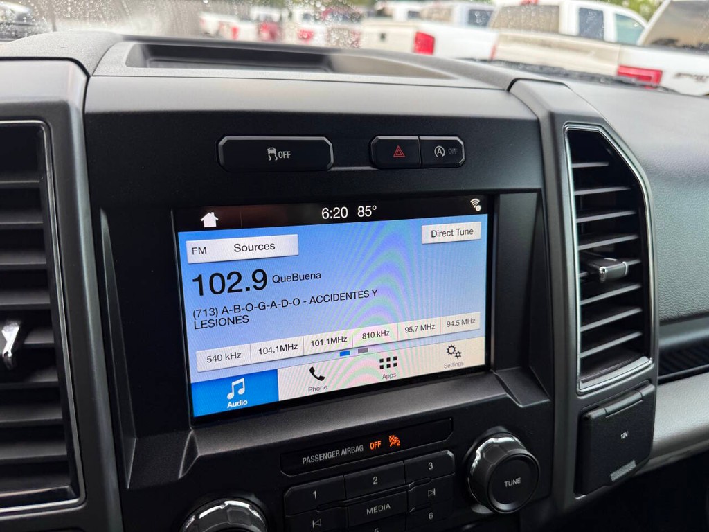 Ford F-150 Vehicle Full-screen Gallery Image 24