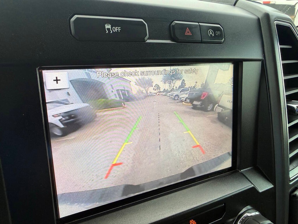 Ford F-150 Vehicle Full-screen Gallery Image 25