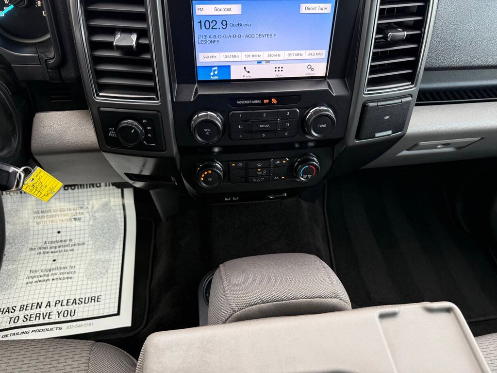 Ford F-150 Vehicle Full-screen Gallery Image 29