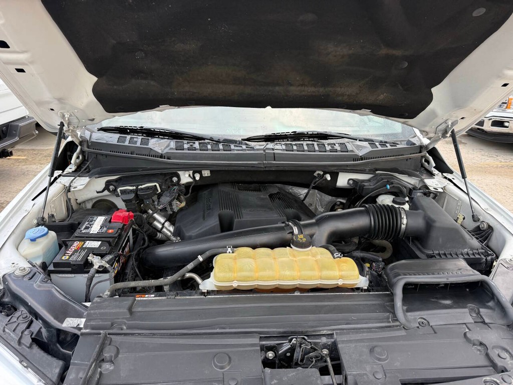 Ford F-150 Vehicle Full-screen Gallery Image 33
