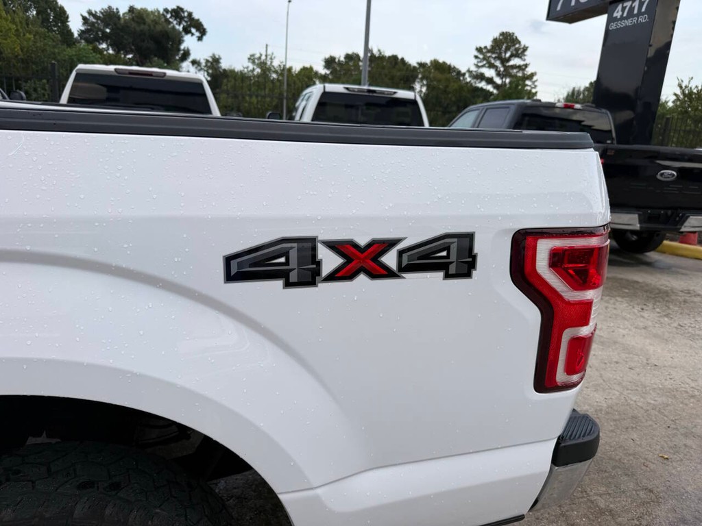 Ford F-150 Vehicle Full-screen Gallery Image 35
