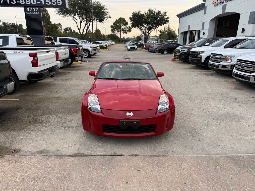 Nissan 350Z Vehicle Full-screen Gallery Image 30