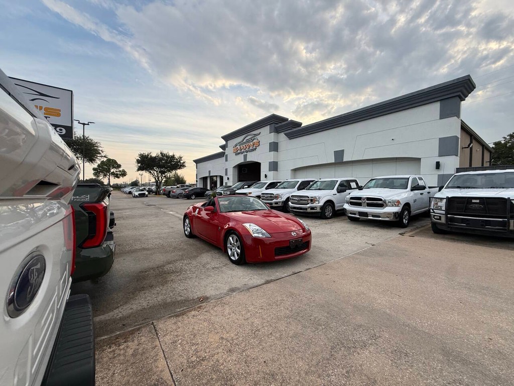 Nissan 350Z Vehicle Full-screen Gallery Image 34