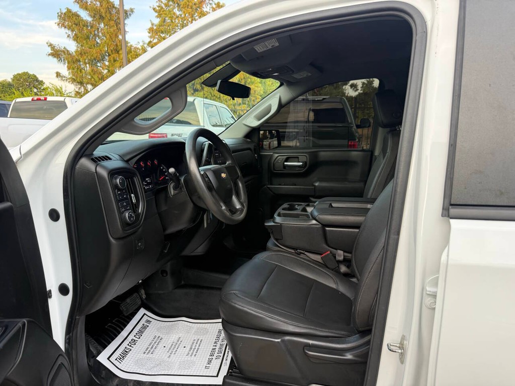 Chevrolet Silverado 1500 Vehicle Full-screen Gallery Image 07