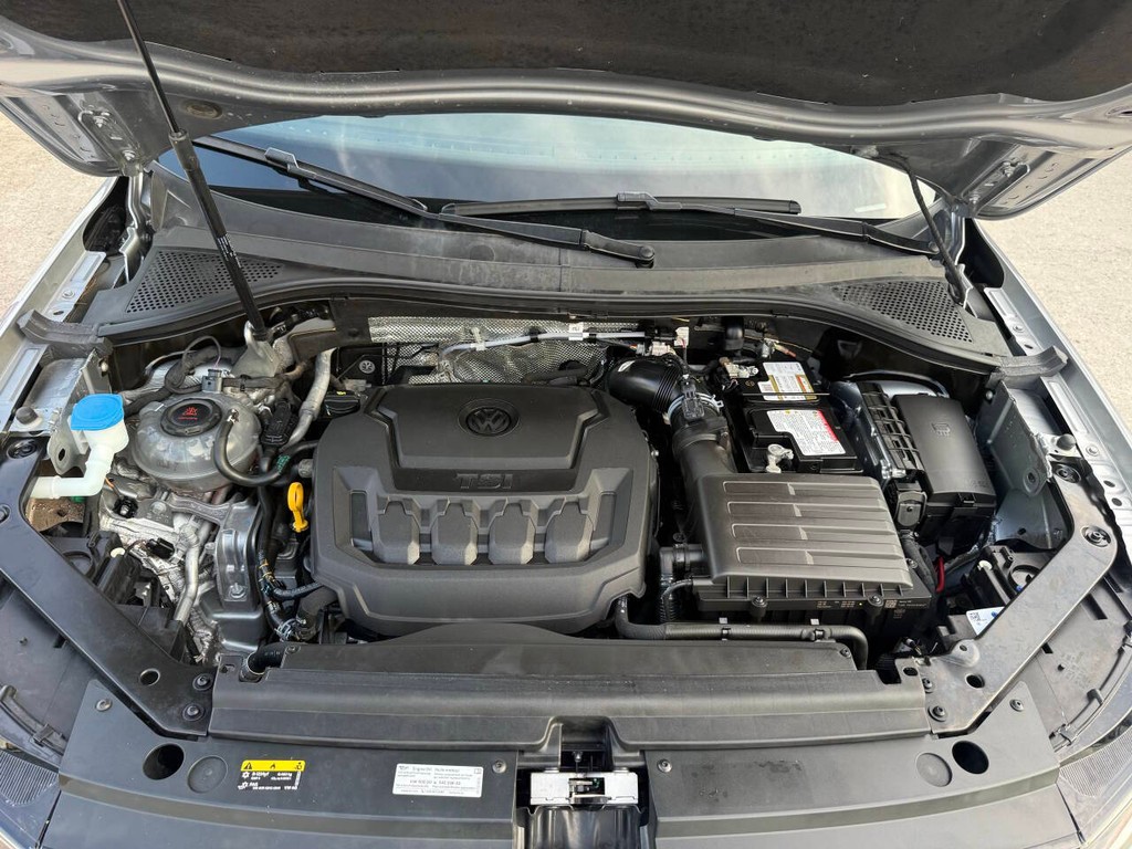 Volkswagen Tiguan Vehicle Full-screen Gallery Image 37