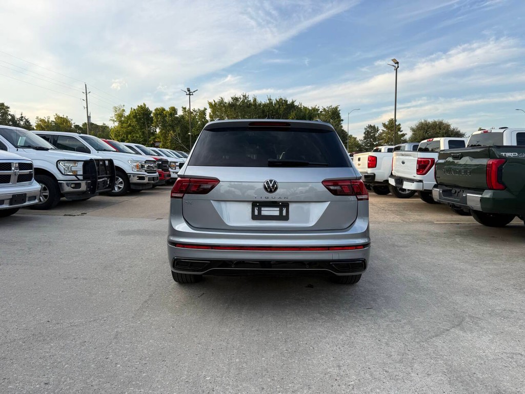 Volkswagen Tiguan Vehicle Full-screen Gallery Image 41