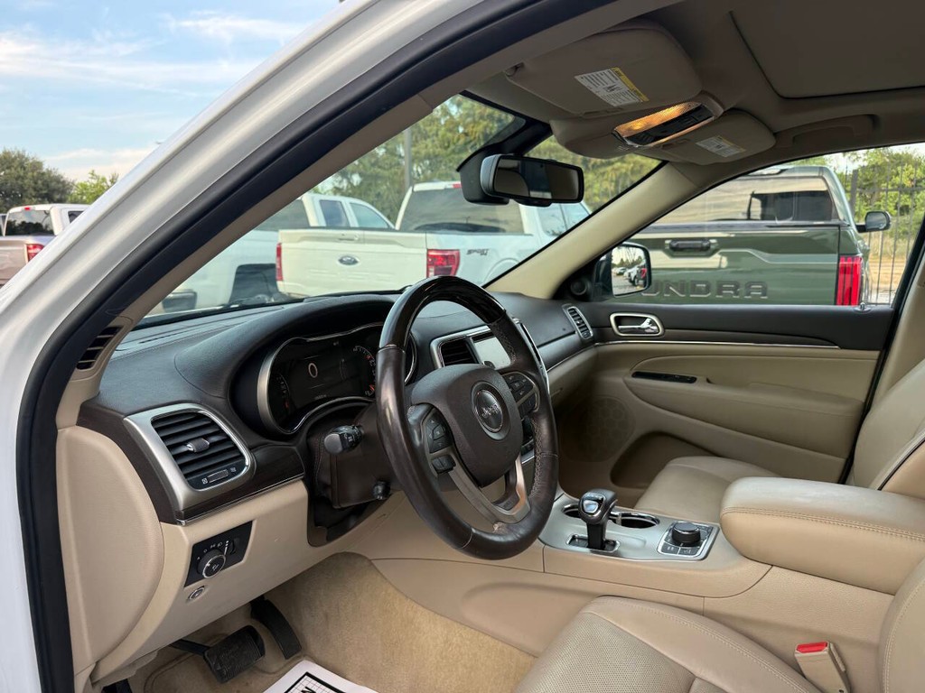 Jeep Grand Cherokee Vehicle Full-screen Gallery Image 07