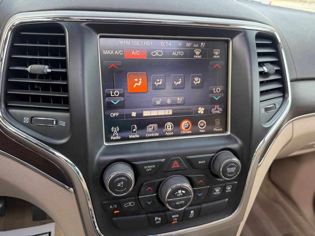 Jeep Grand Cherokee Vehicle Full-screen Gallery Image 26