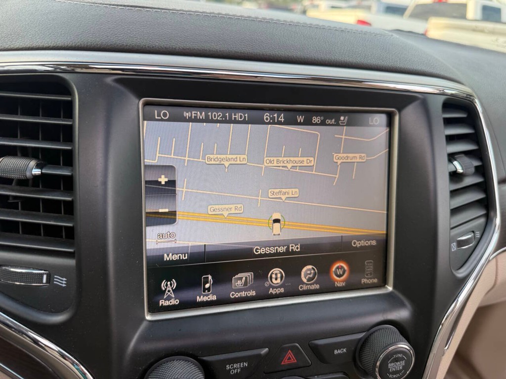 Jeep Grand Cherokee Vehicle Full-screen Gallery Image 28