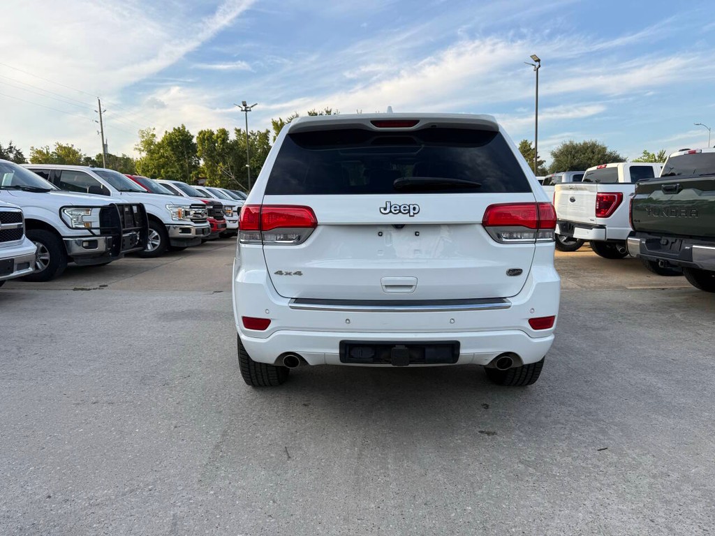 Jeep Grand Cherokee Vehicle Full-screen Gallery Image 41