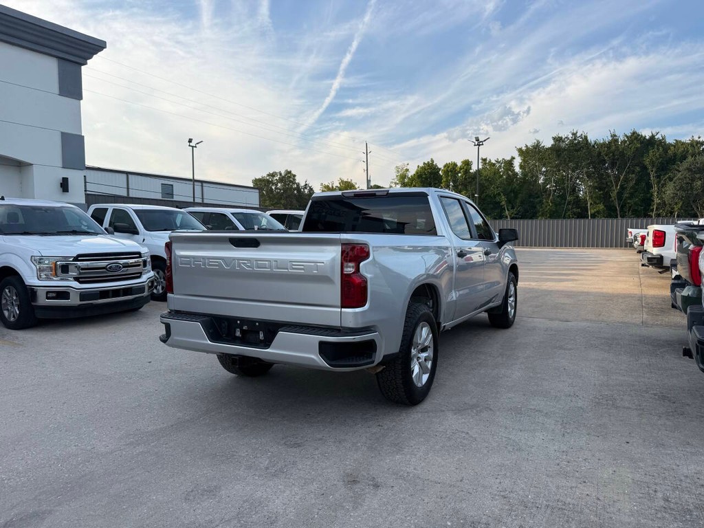 Chevrolet Silverado 1500 Vehicle Full-screen Gallery Image 05