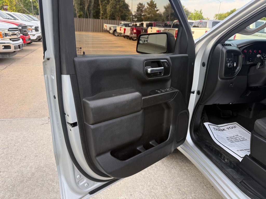 Chevrolet Silverado 1500 Vehicle Full-screen Gallery Image 08