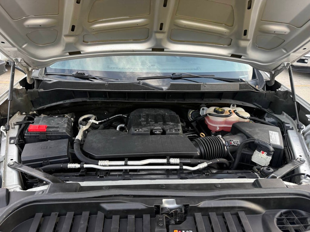Chevrolet Silverado 1500 Vehicle Full-screen Gallery Image 34