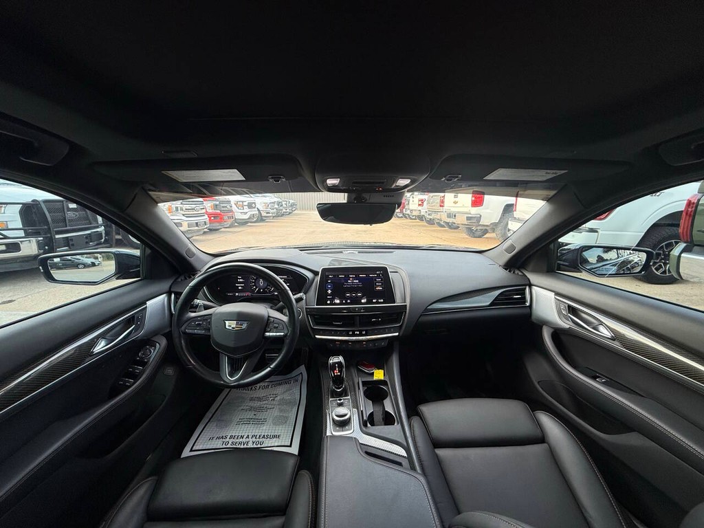 Cadillac CT5-V Vehicle Full-screen Gallery Image 18