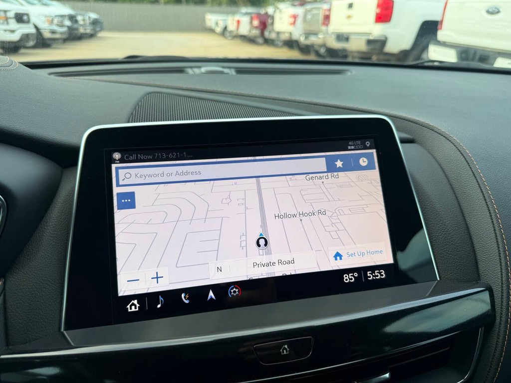 Cadillac CT5-V Vehicle Full-screen Gallery Image 25