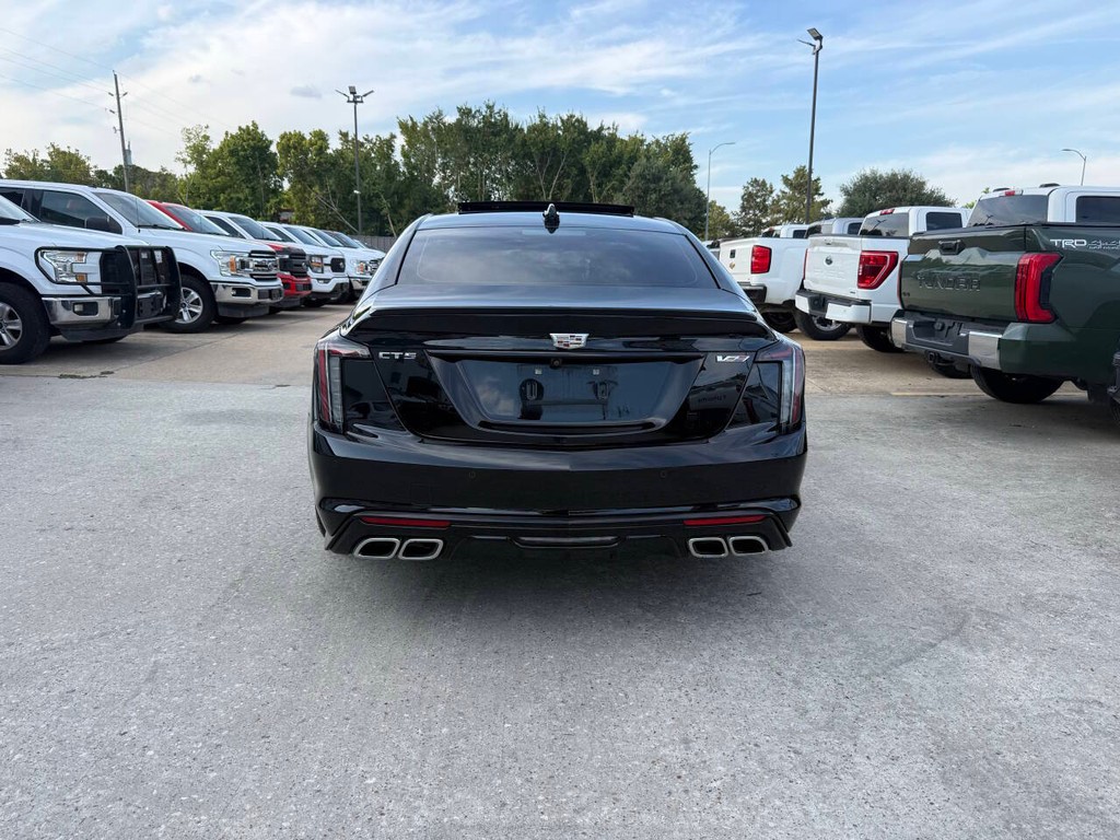 Cadillac CT5-V Vehicle Full-screen Gallery Image 39