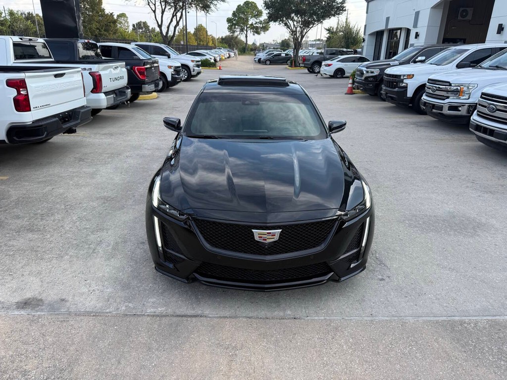Cadillac CT5-V Vehicle Full-screen Gallery Image 40
