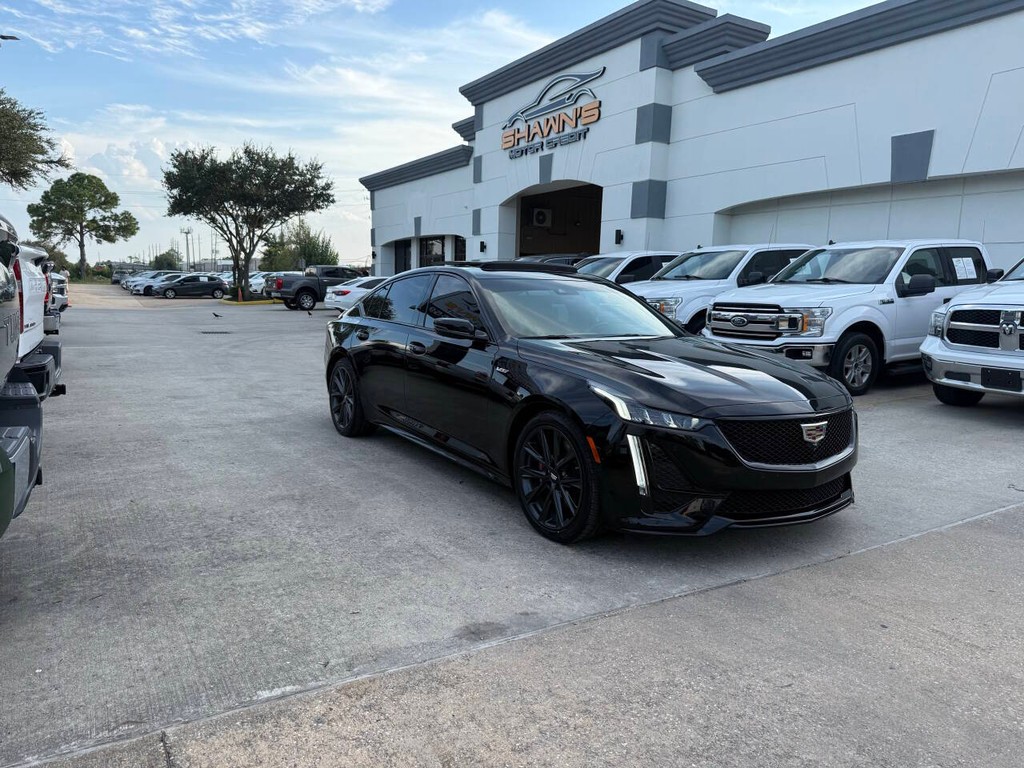 Cadillac CT5-V Vehicle Full-screen Gallery Image 42