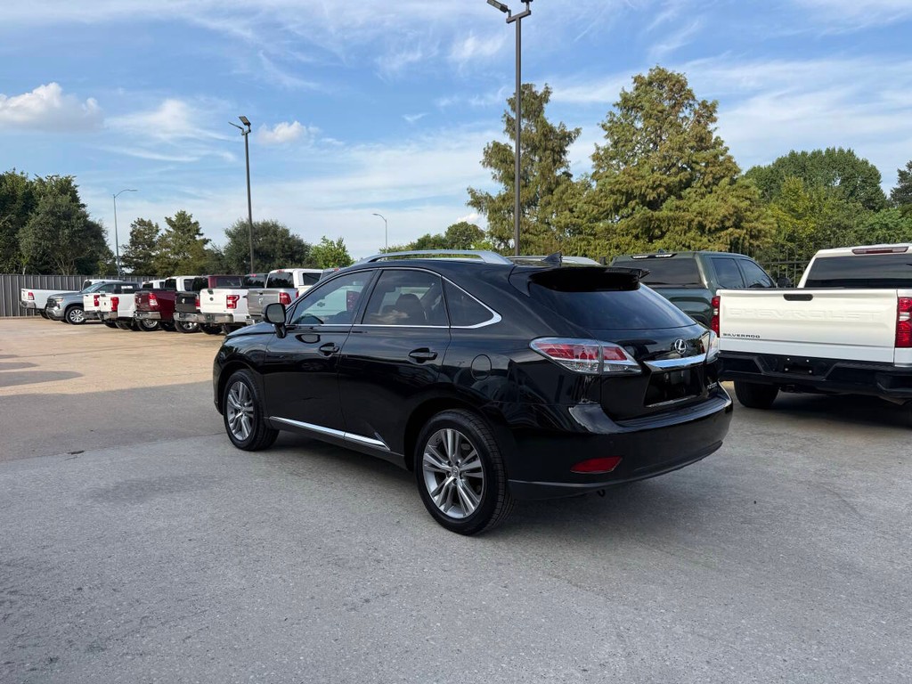 Lexus RX 350 Vehicle Full-screen Gallery Image 04