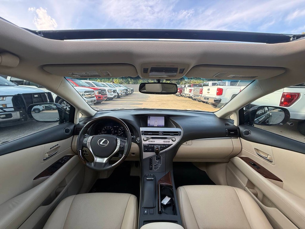 Lexus RX 350 Vehicle Full-screen Gallery Image 15