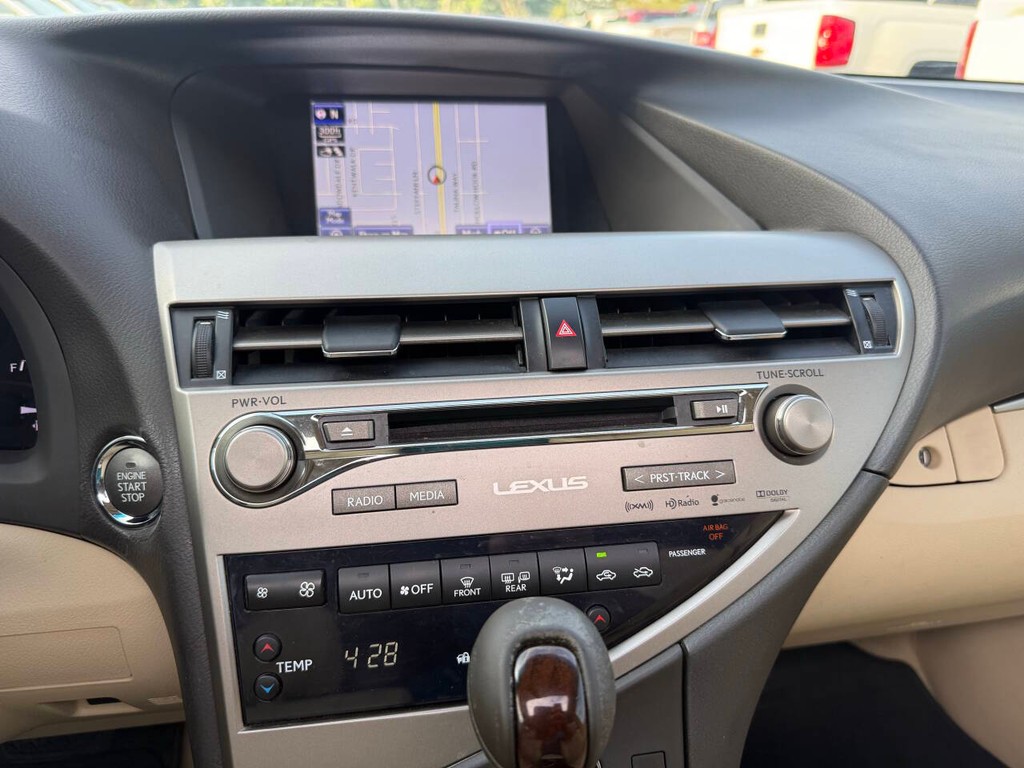 Lexus RX 350 Vehicle Full-screen Gallery Image 24
