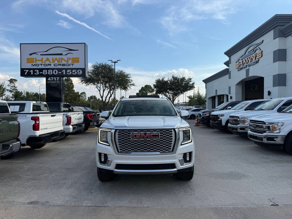 GMC Yukon Vehicle Full-screen Gallery Image 42