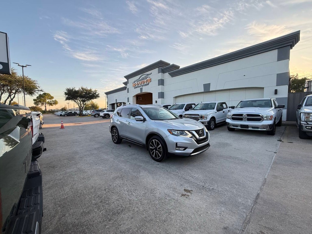 Nissan Rogue Vehicle Full-screen Gallery Image 44