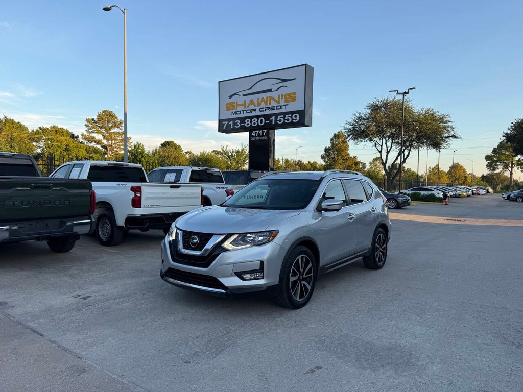 Nissan Rogue Vehicle Full-screen Gallery Image 45