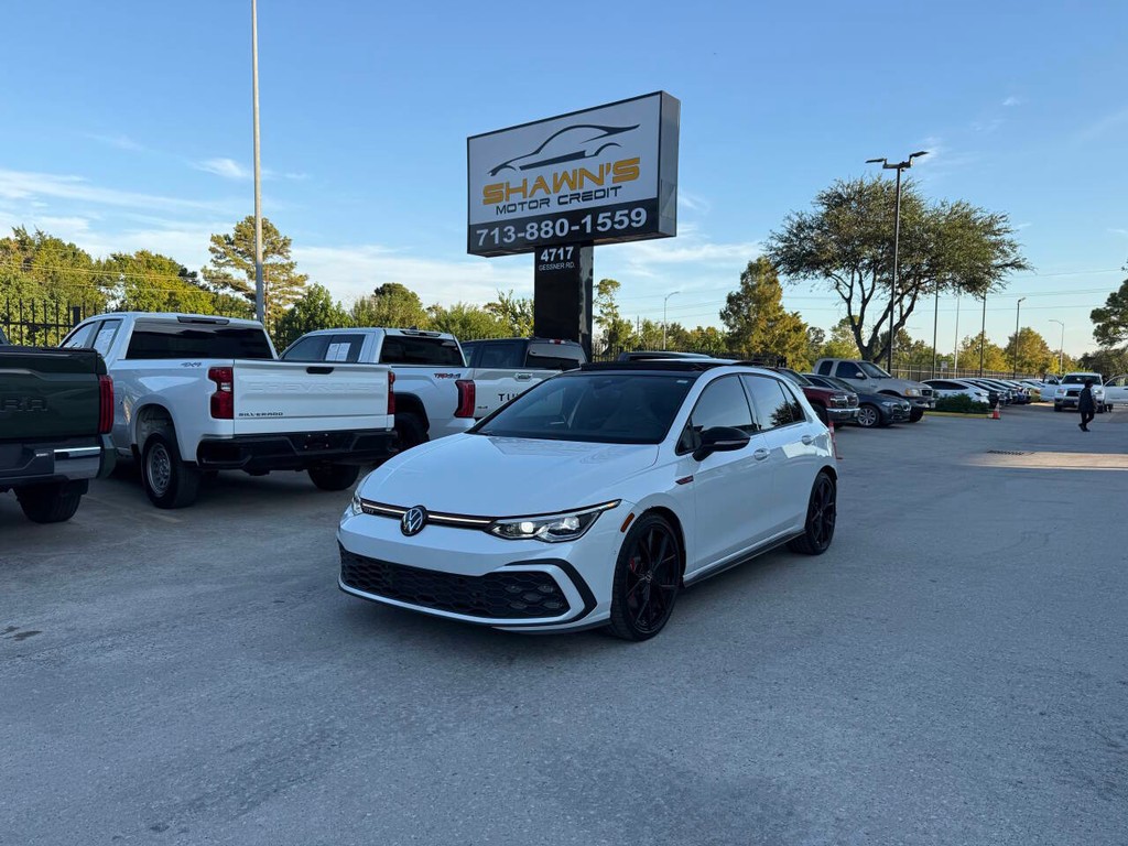 Volkswagen Golf GTI Vehicle Full-screen Gallery Image 40