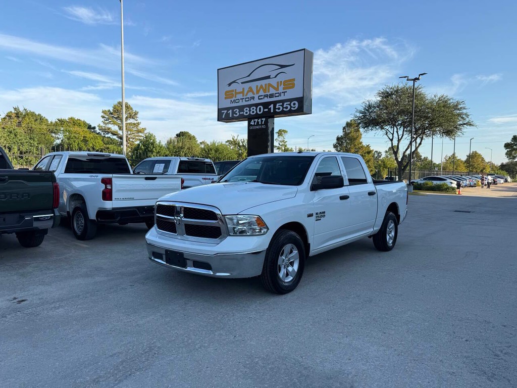 Ram 1500 Classic Vehicle Full-screen Gallery Image 03