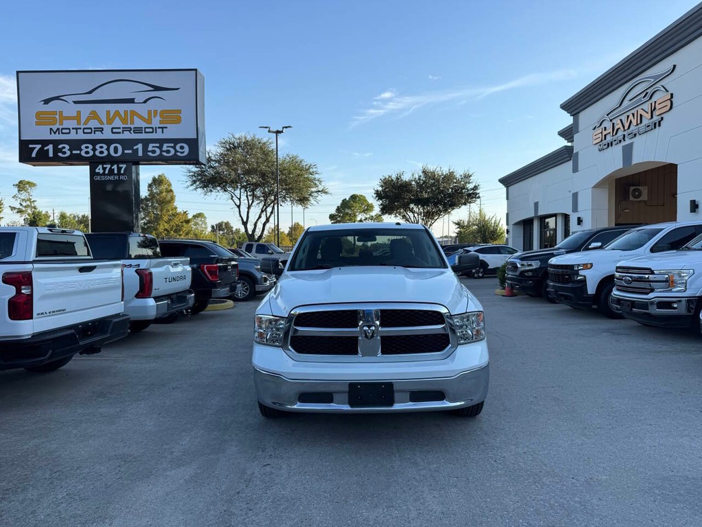 Ram 1500 Classic Vehicle Full-screen Gallery Image 38