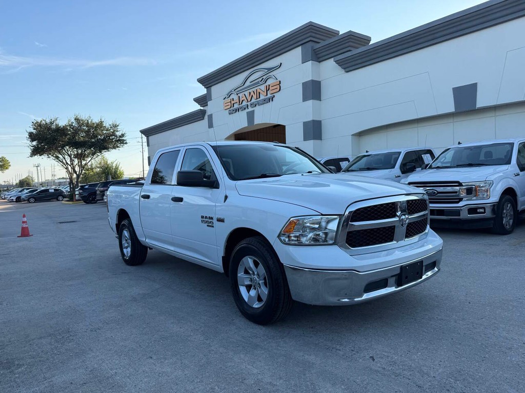 Ram 1500 Classic Vehicle Full-screen Gallery Image 39