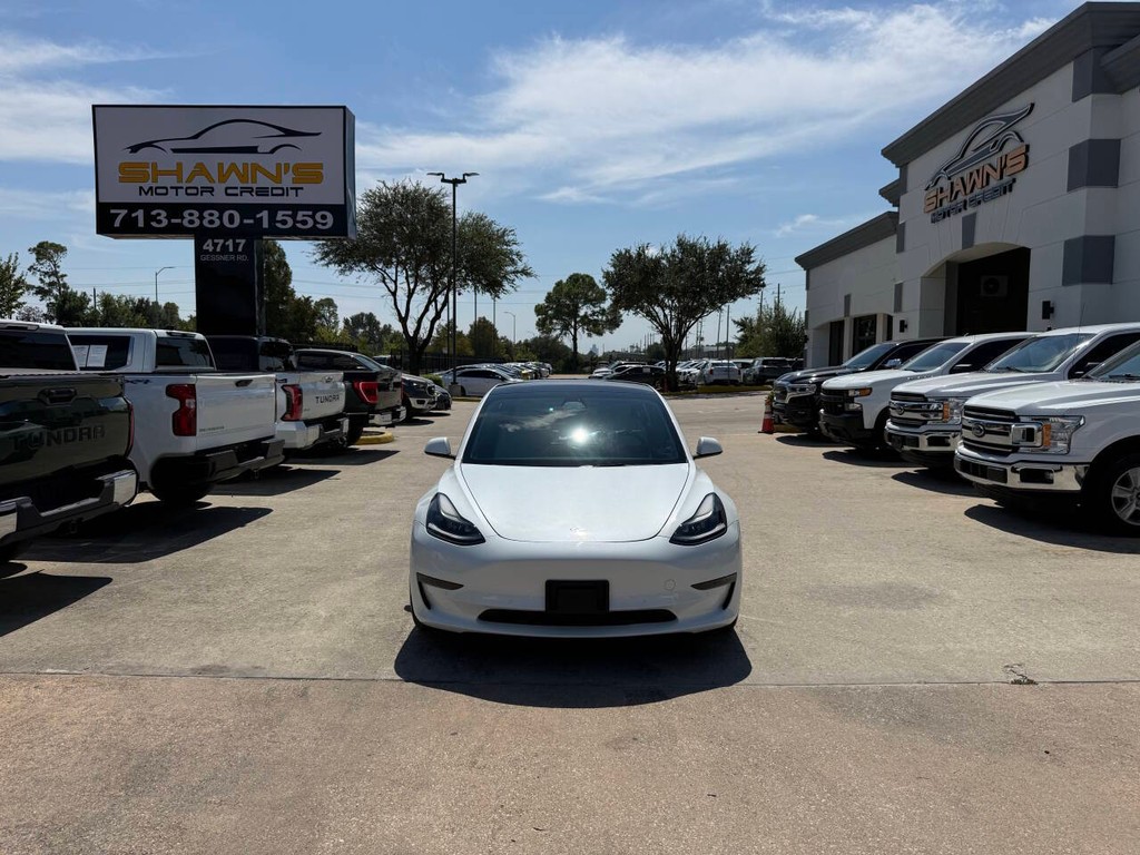 Tesla Model 3 Vehicle Full-screen Gallery Image 38
