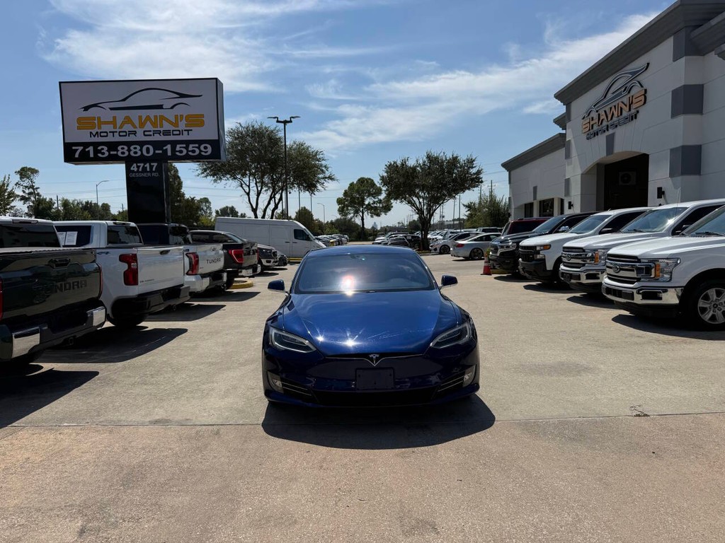 Tesla Model S Vehicle Full-screen Gallery Image 42
