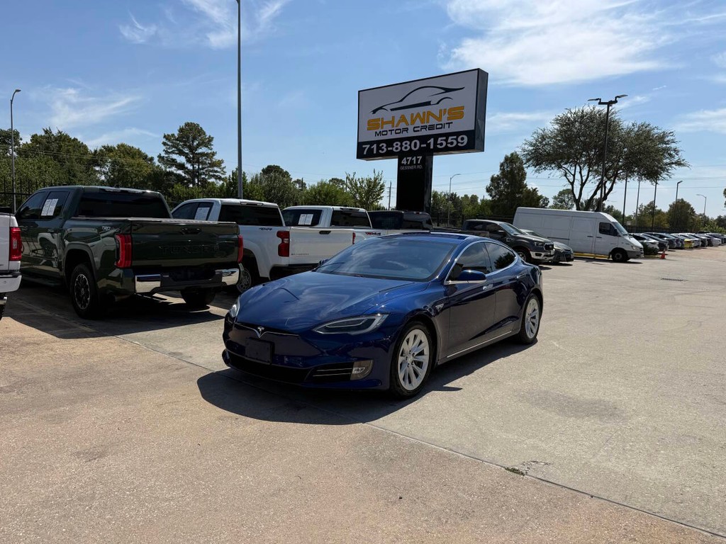 Tesla Model S Vehicle Full-screen Gallery Image 44
