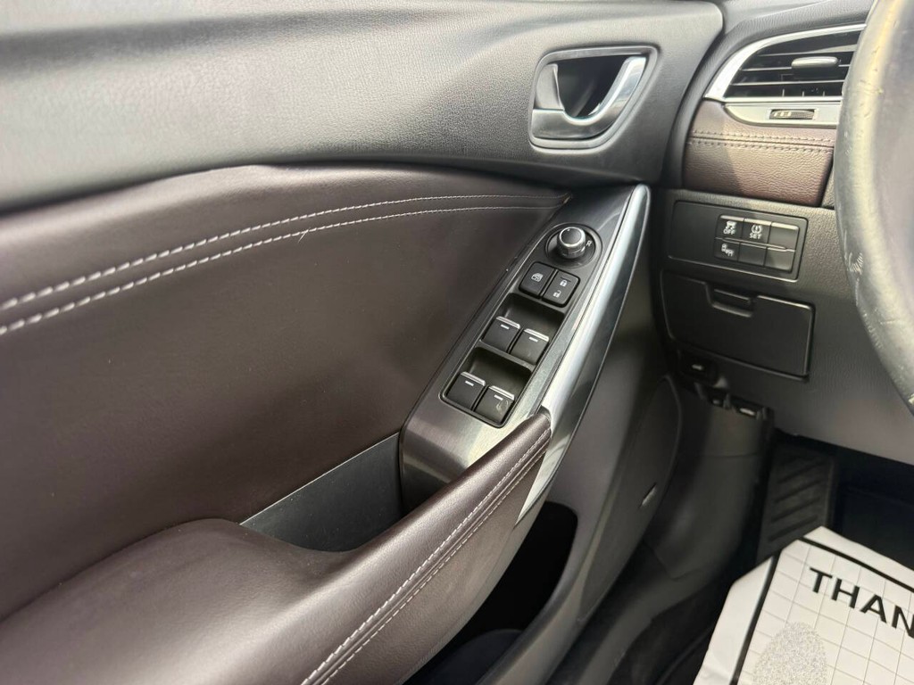 Mazda Mazda6 Vehicle Full-screen Gallery Image 31