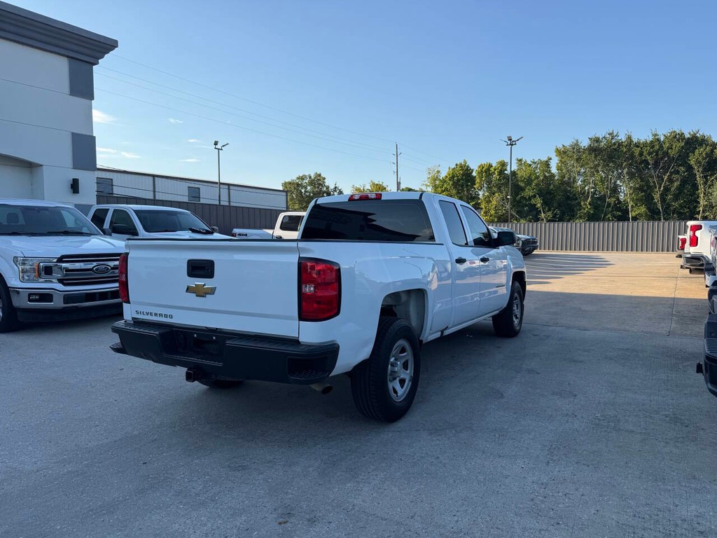 Chevrolet Silverado 1500 Vehicle Full-screen Gallery Image 05