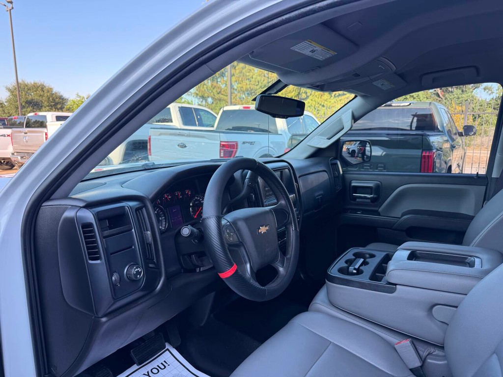 Chevrolet Silverado 1500 Vehicle Full-screen Gallery Image 06
